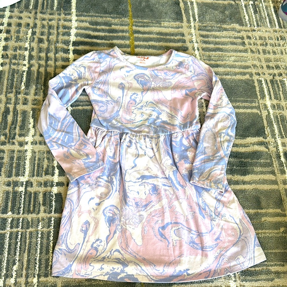 Long sleeve little girl dress, with pockets !